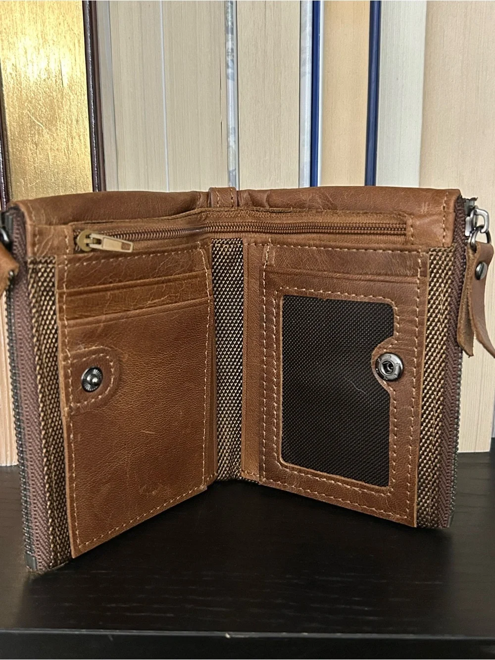 Brown Leather Men's Bifold Zip Wallet